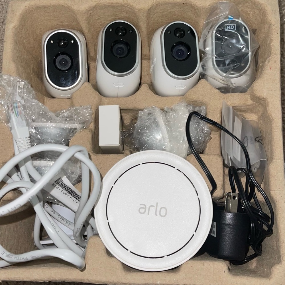 Netgear Arlo Set of (4) wire-free HD Security Cameras Indoor/Outdoor